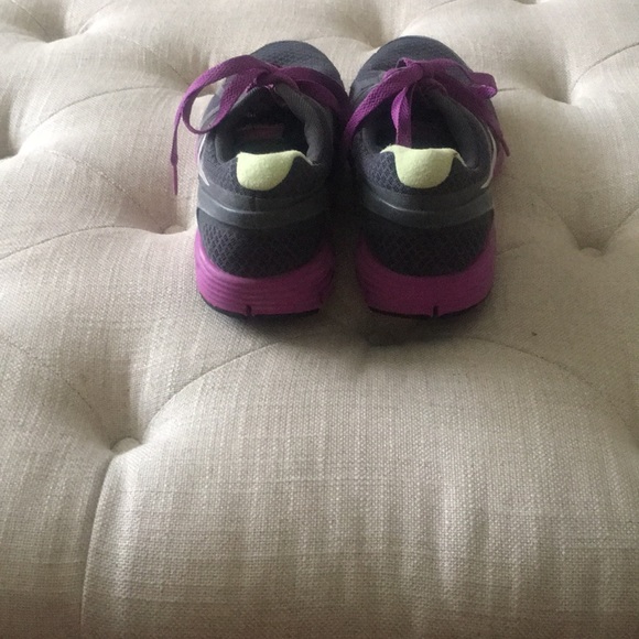 Girls Nike lunahglude 3 - Picture 2 of 7